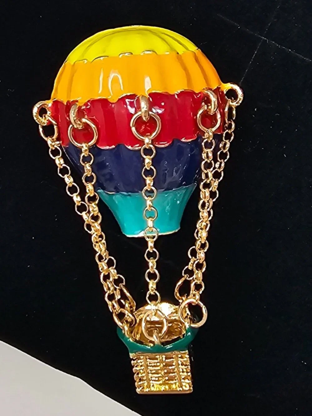3D Hot Air Balloon Brooch Pin Gold Toned New